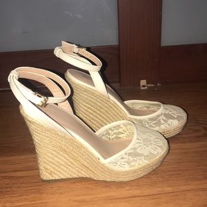 NEW Victoria’s Secret Lace Wedge